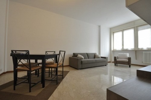 Large Studio Flat between Centrale and Piazza della Repubblica