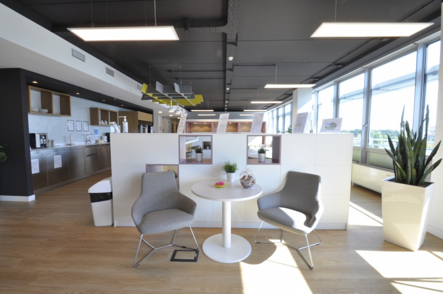 Coworking and Business Residence located in Via Spadolini