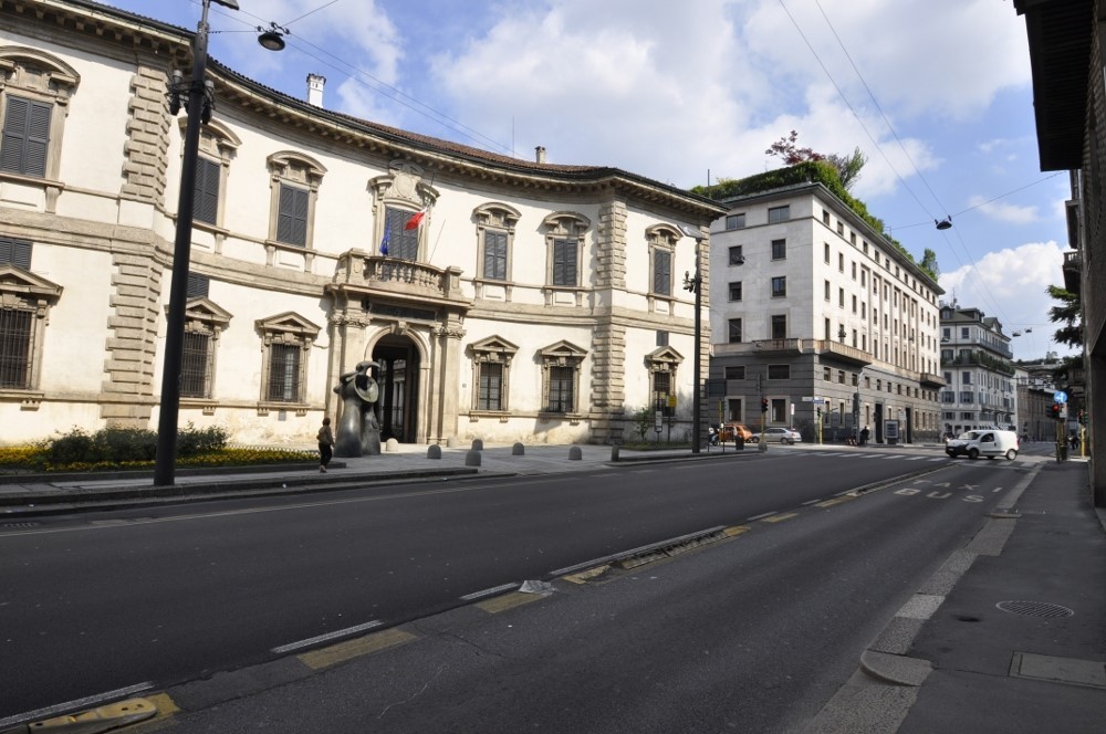 PPC private property consultants: شقة فوق السطح مع شرفة واسعة تطل على الكاتدرائية