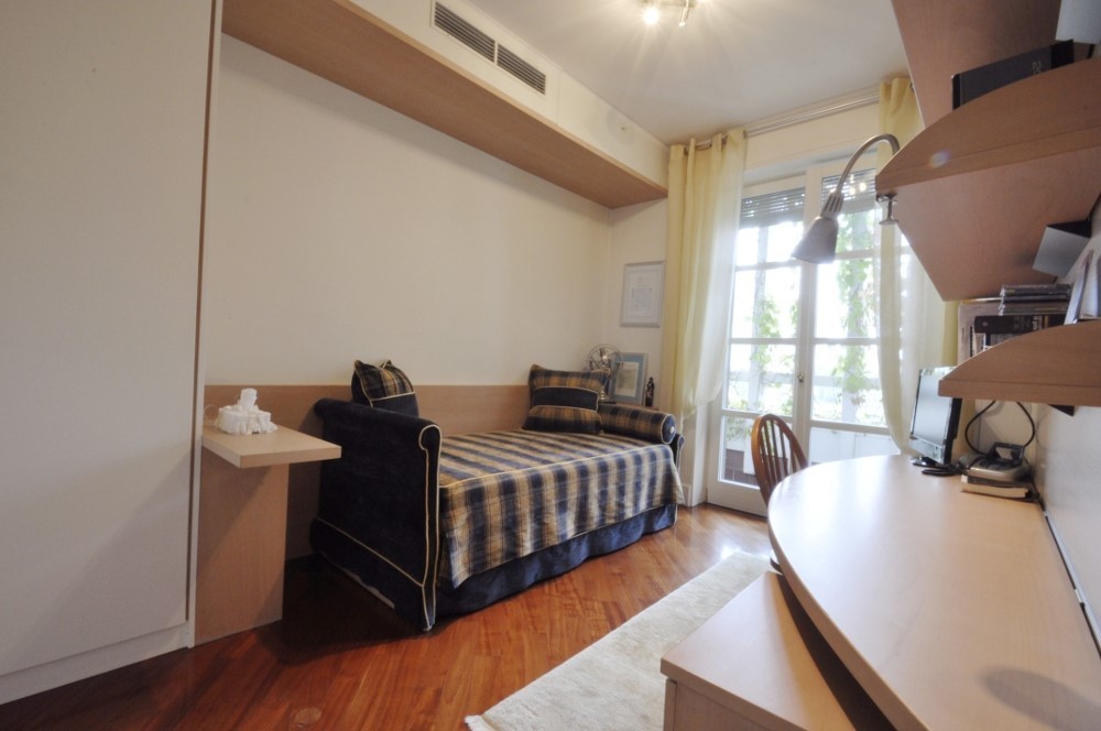 PPC private property consultants: Elegant renovated apartment in the hippodrome area