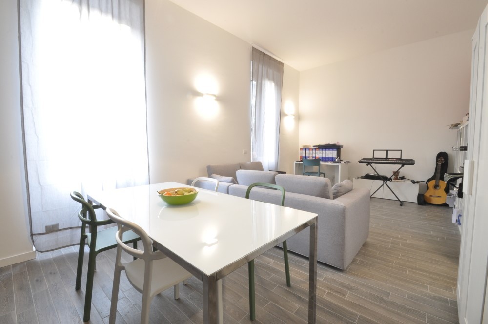 BocconiRent: Large two bedrooms flat next to MM Lodi