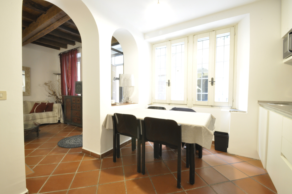BocconiRent: Charming flat over two levels in Darsena