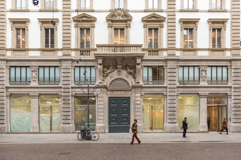 Office Rent Milan: Elegant Business Residence in Via Dante