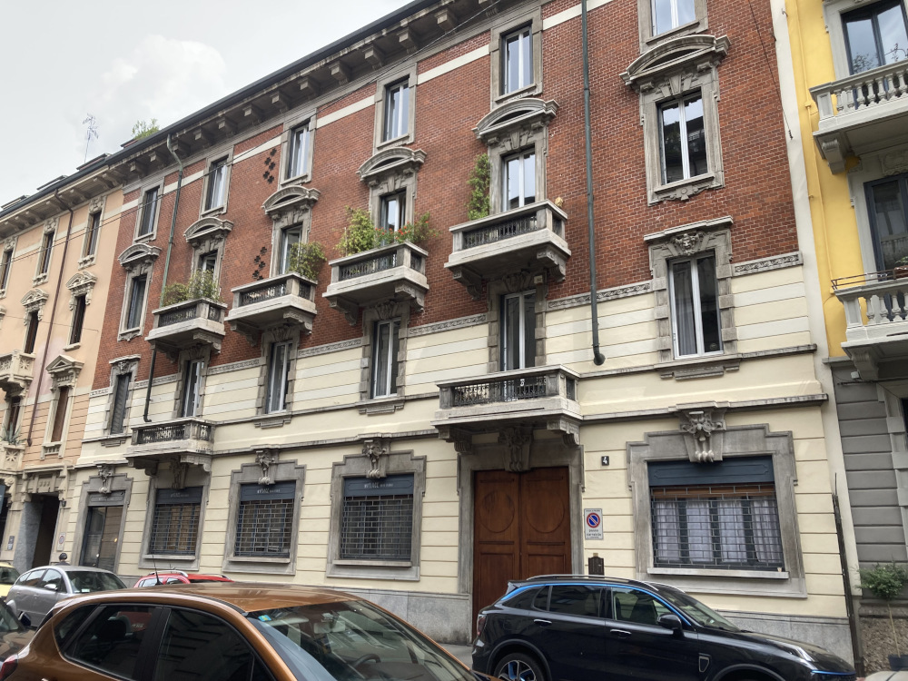 BocconiRent: Large One Bedroom furnished flat in Piazzale Baracca