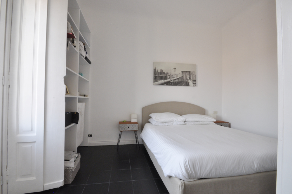 Marangonirent: Large one bedroom flat at the top floor in Sempione